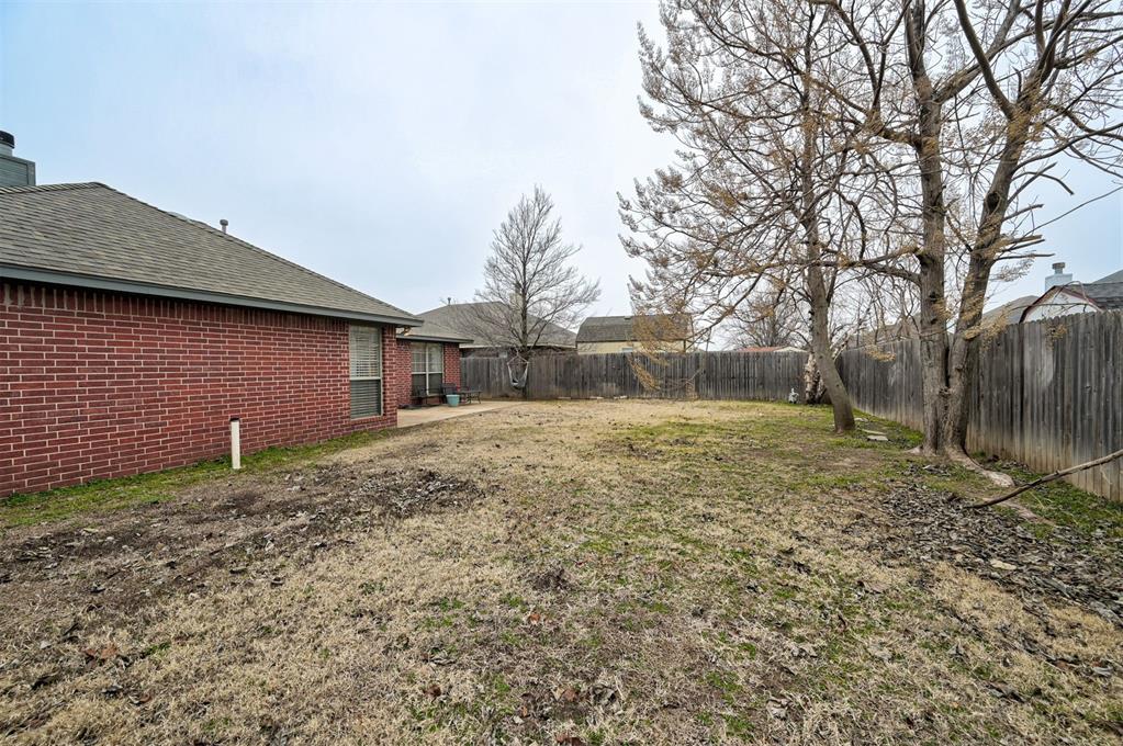 513 SW 154th Court