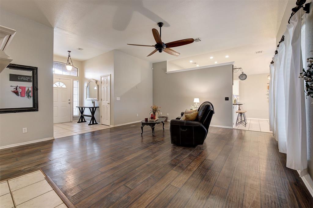 513 SW 154th Court