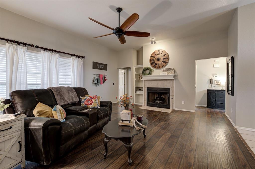 513 SW 154th Court