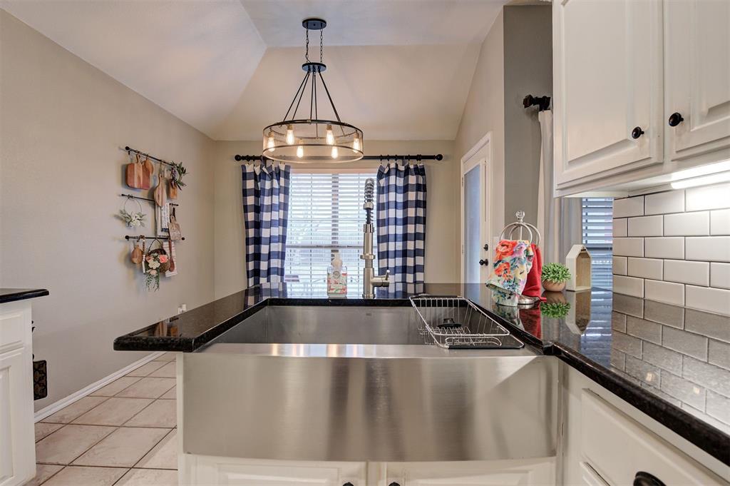 513 SW 154th Court