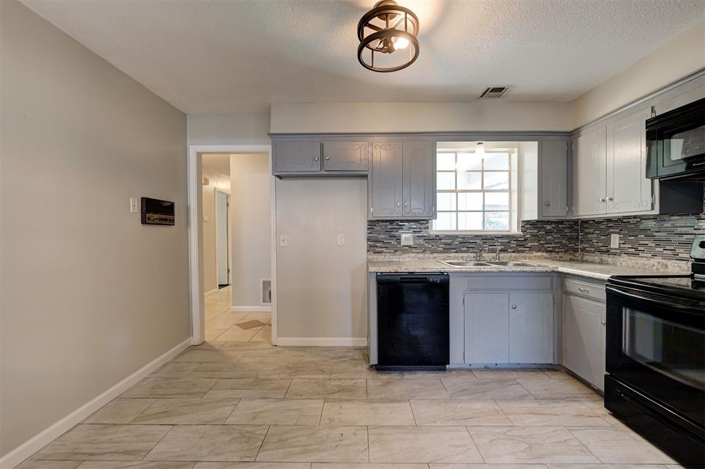 7627 NW 20th Street