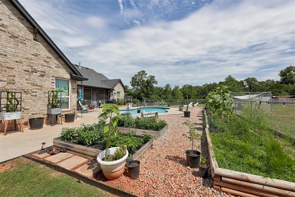 14716 Turkey Hills Road