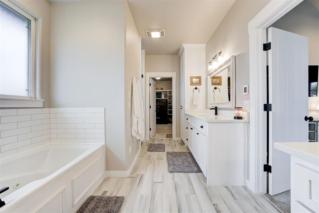 14716 Turkey Hills Road