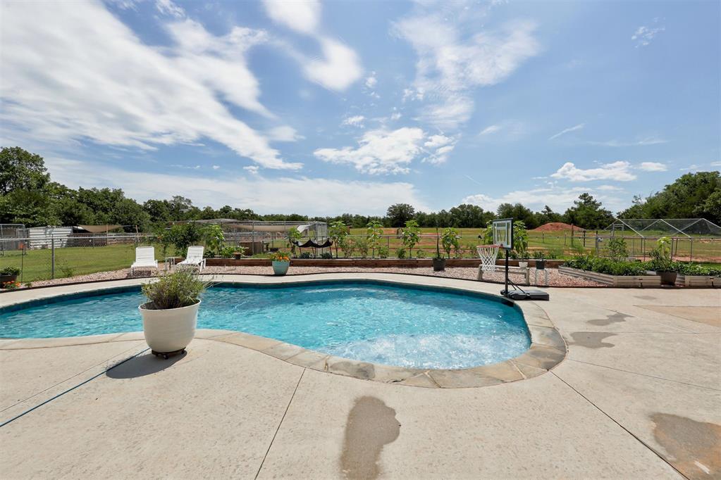 14716 Turkey Hills Road