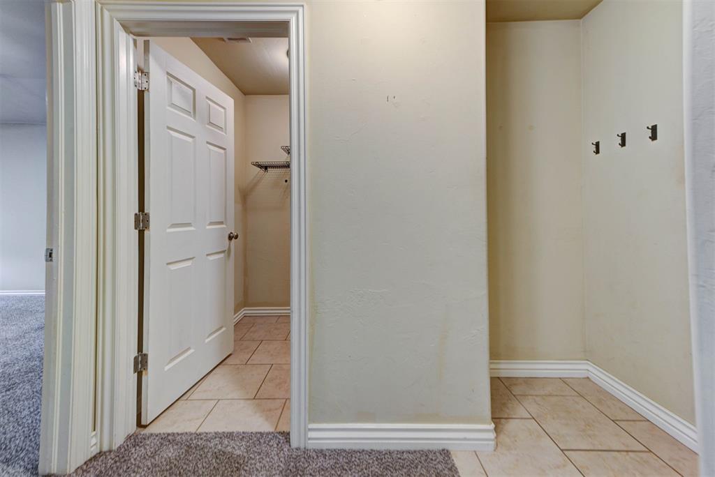 8113 Waters Edge Way