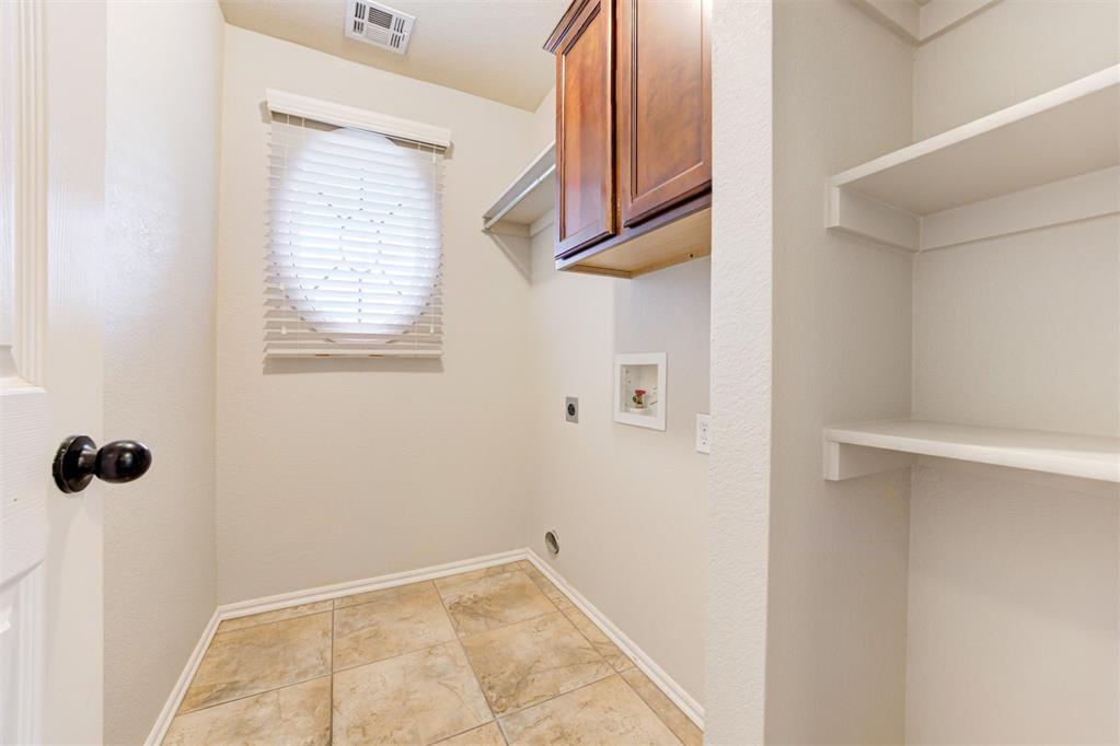 913 Desert Trail