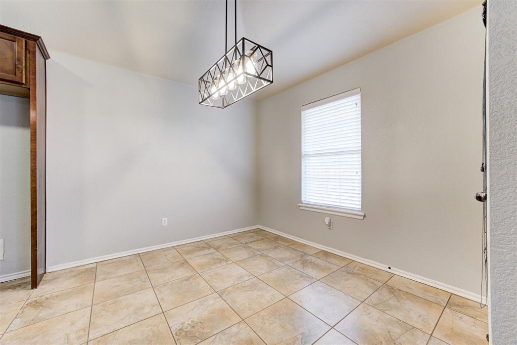 913 Desert Trail