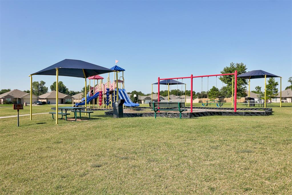 913 Desert Trail