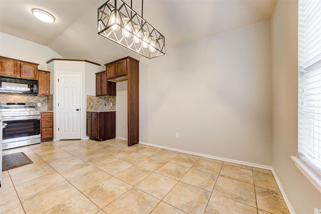 913 Desert Trail