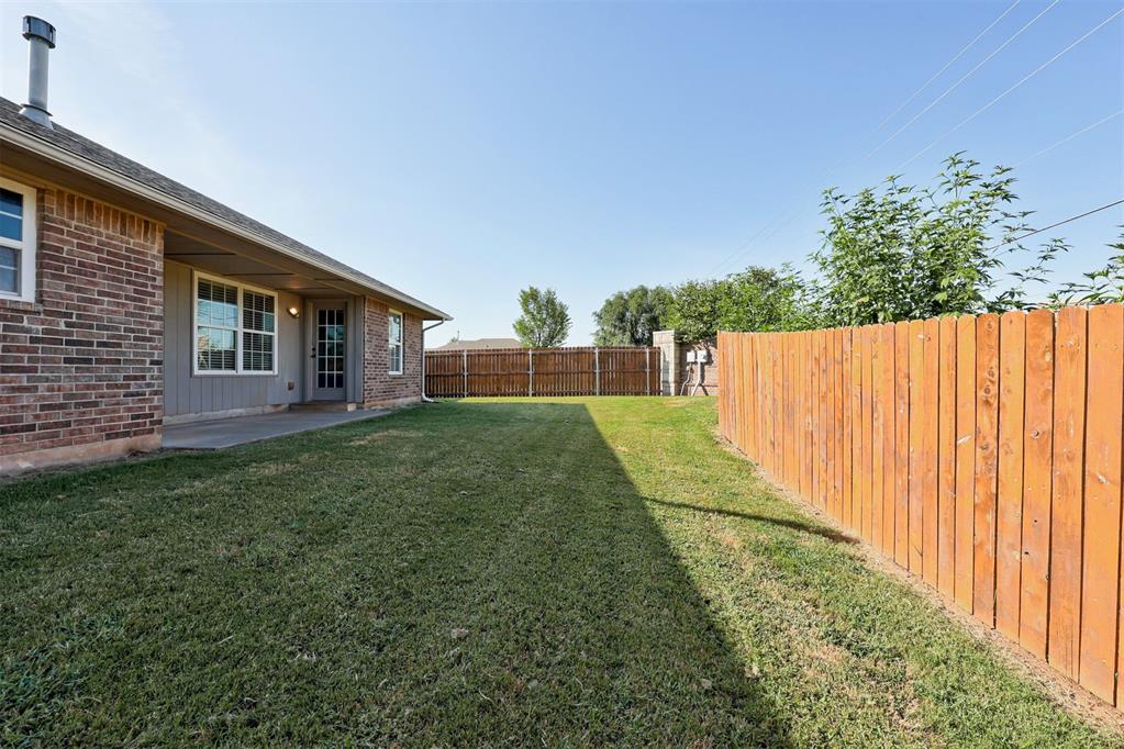 913 Desert Trail