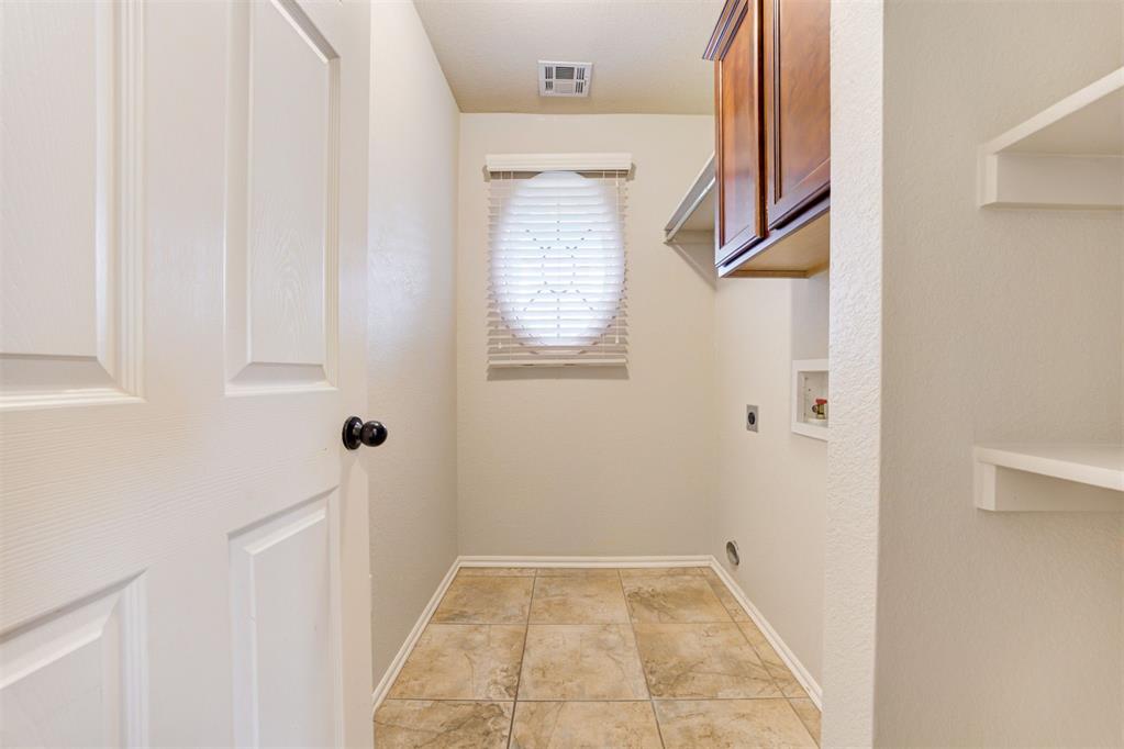 913 Desert Trail
