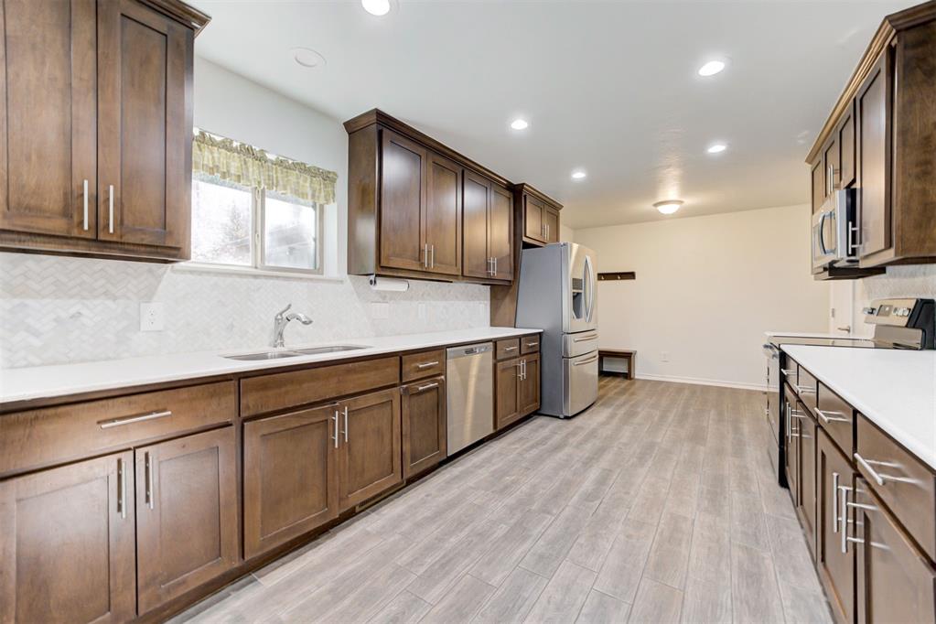 3120 N Pinecrest Drive