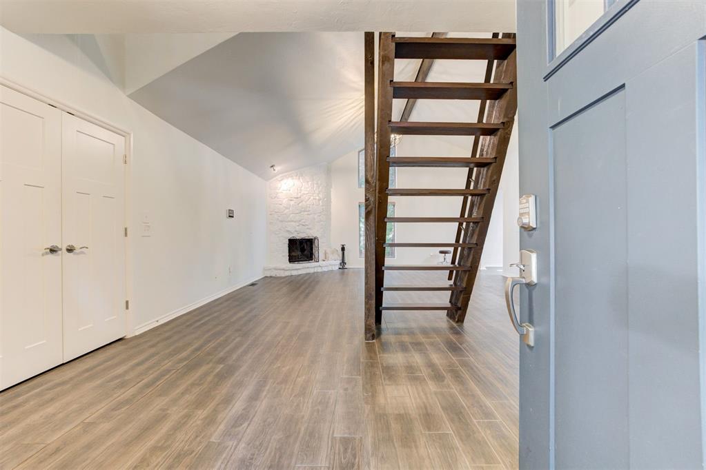 3120 N Pinecrest Drive