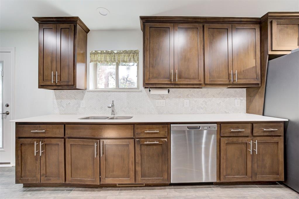 3120 N Pinecrest Drive