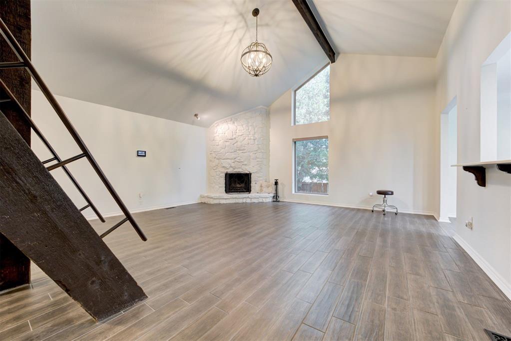 3120 N Pinecrest Drive