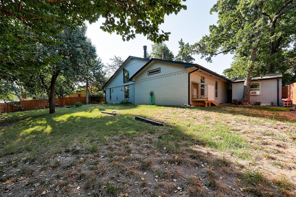 3120 N Pinecrest Drive