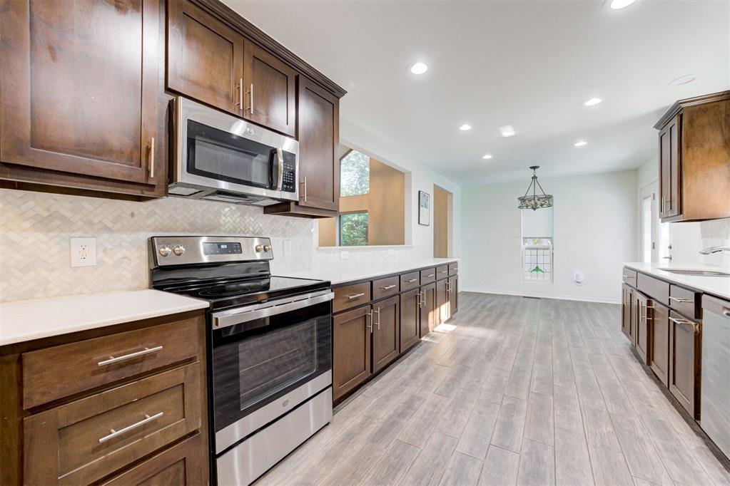 3120 N Pinecrest Drive