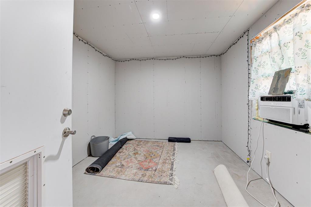 3120 N Pinecrest Drive