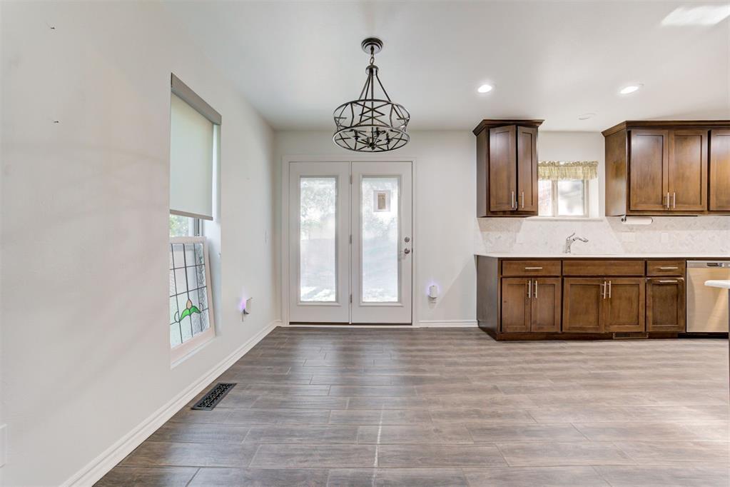 3120 N Pinecrest Drive