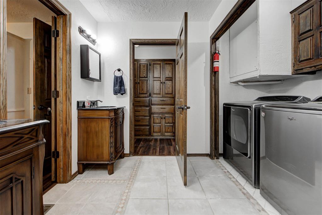 419 George L Cross Court