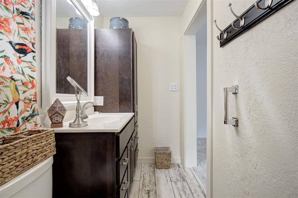 4636 Forest Hills Drive