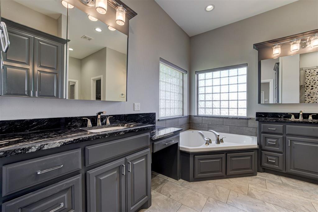 516 Kings Court