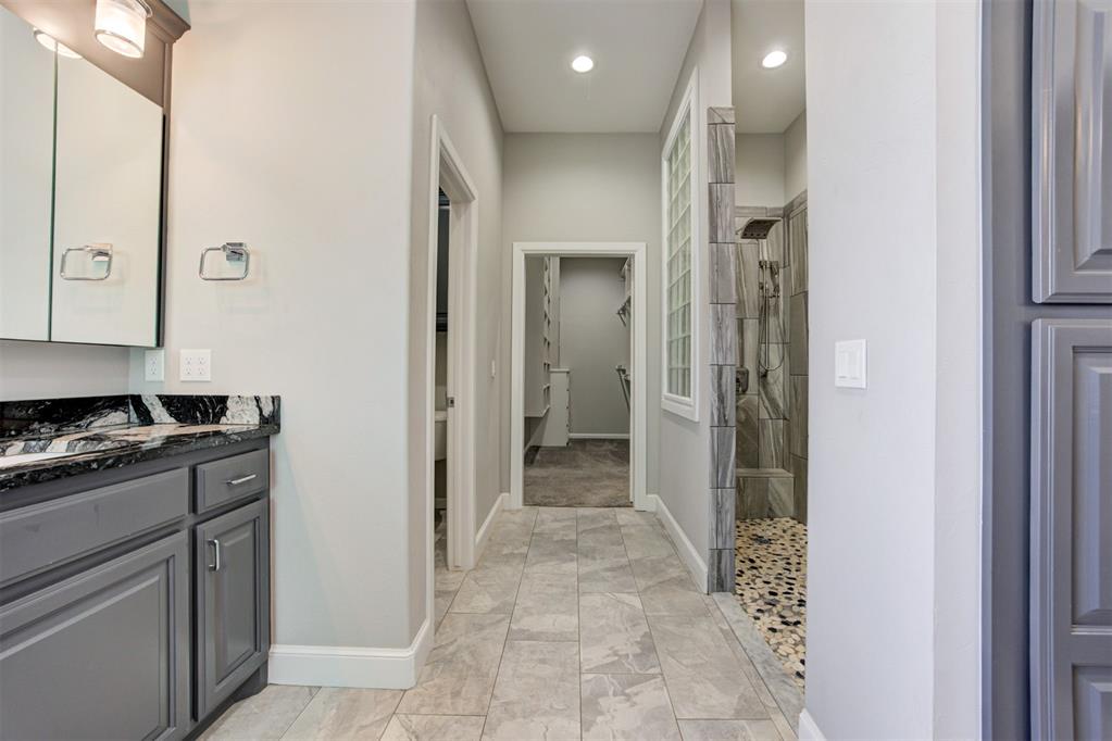 516 Kings Court