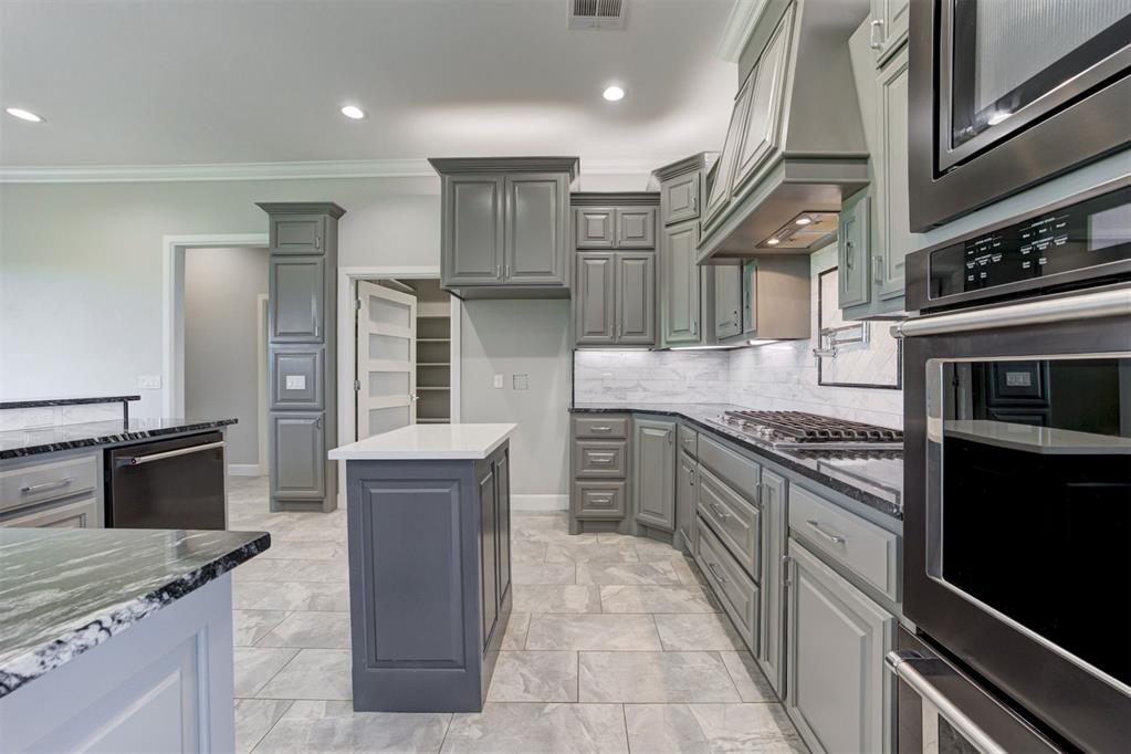 516 Kings Court