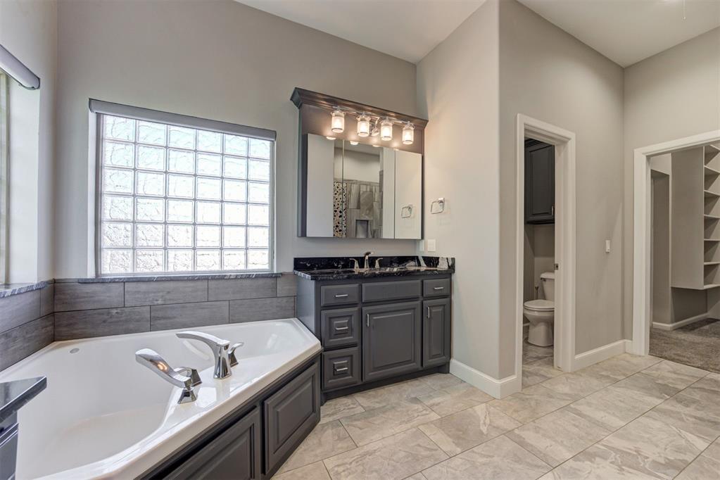 516 Kings Court