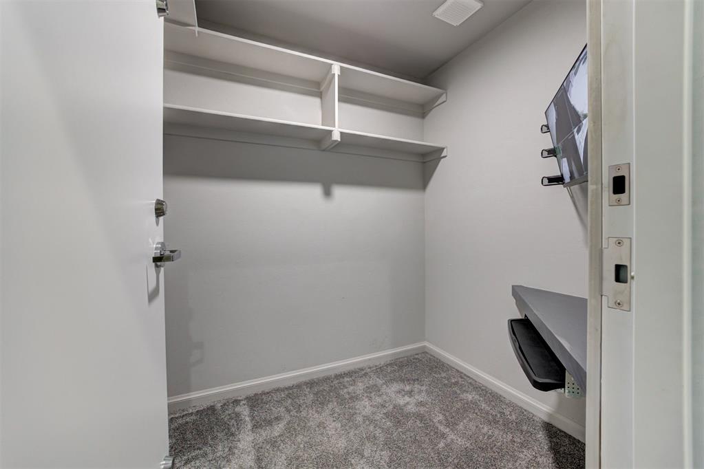 516 Kings Court