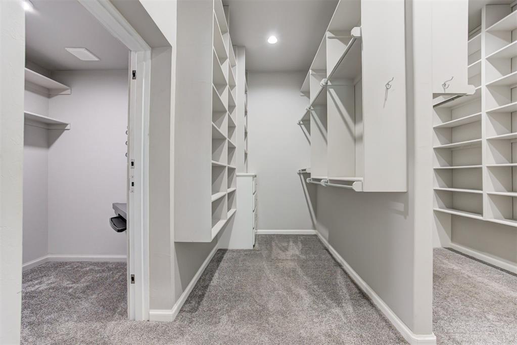 516 Kings Court