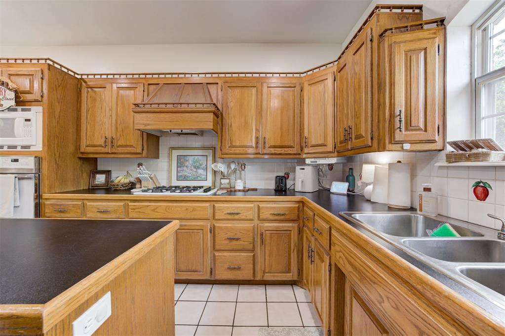 50 Serenada Lane