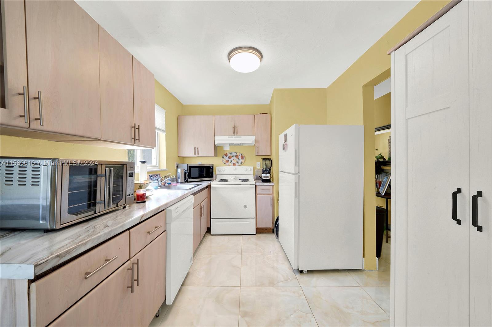 9241 SW 204th Ter