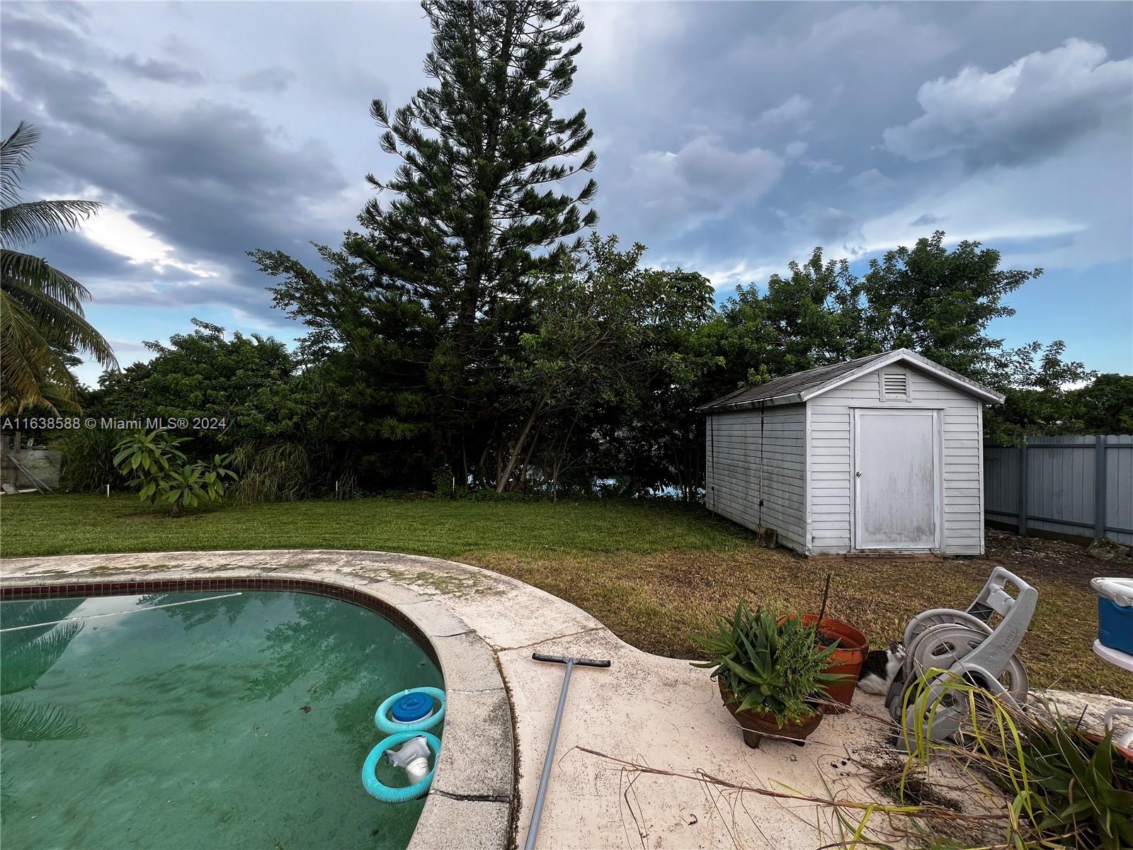 19001 Sterling Dr