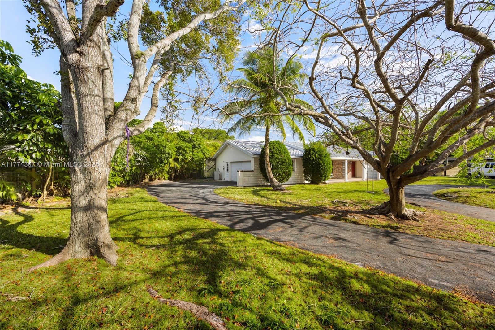 8265 SW 184th Ter