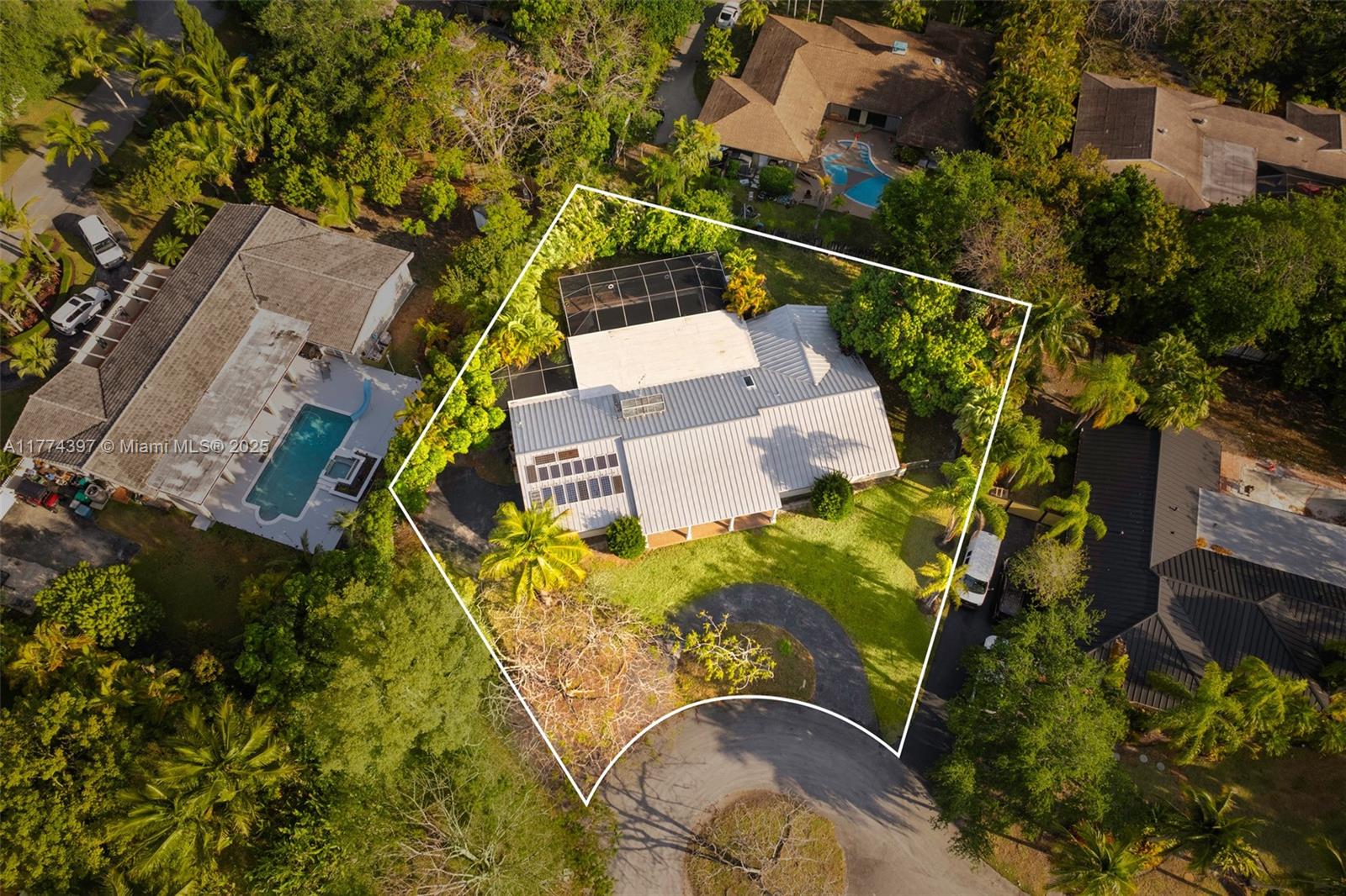 8265 SW 184th Ter