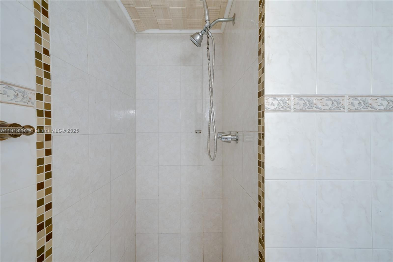 4855 NW 7th St # 6 Unit: 409-6