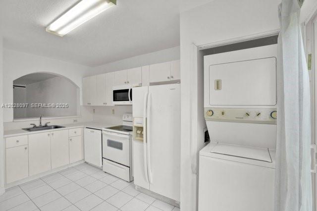 975 NE 34th Ave # 103