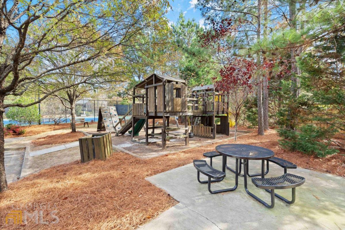 1525 Glenhaven Way