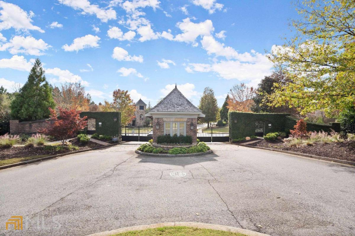 1525 Glenhaven Way