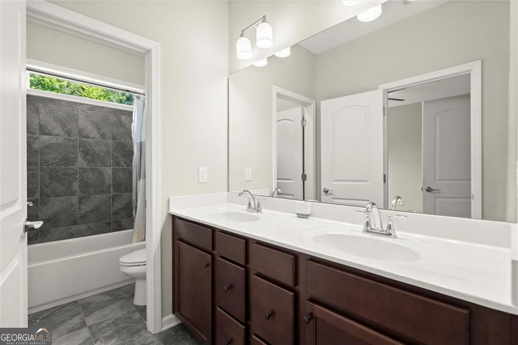 1620 Brook Ivy Drive