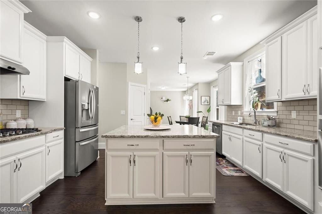 1620 Brook Ivy Drive