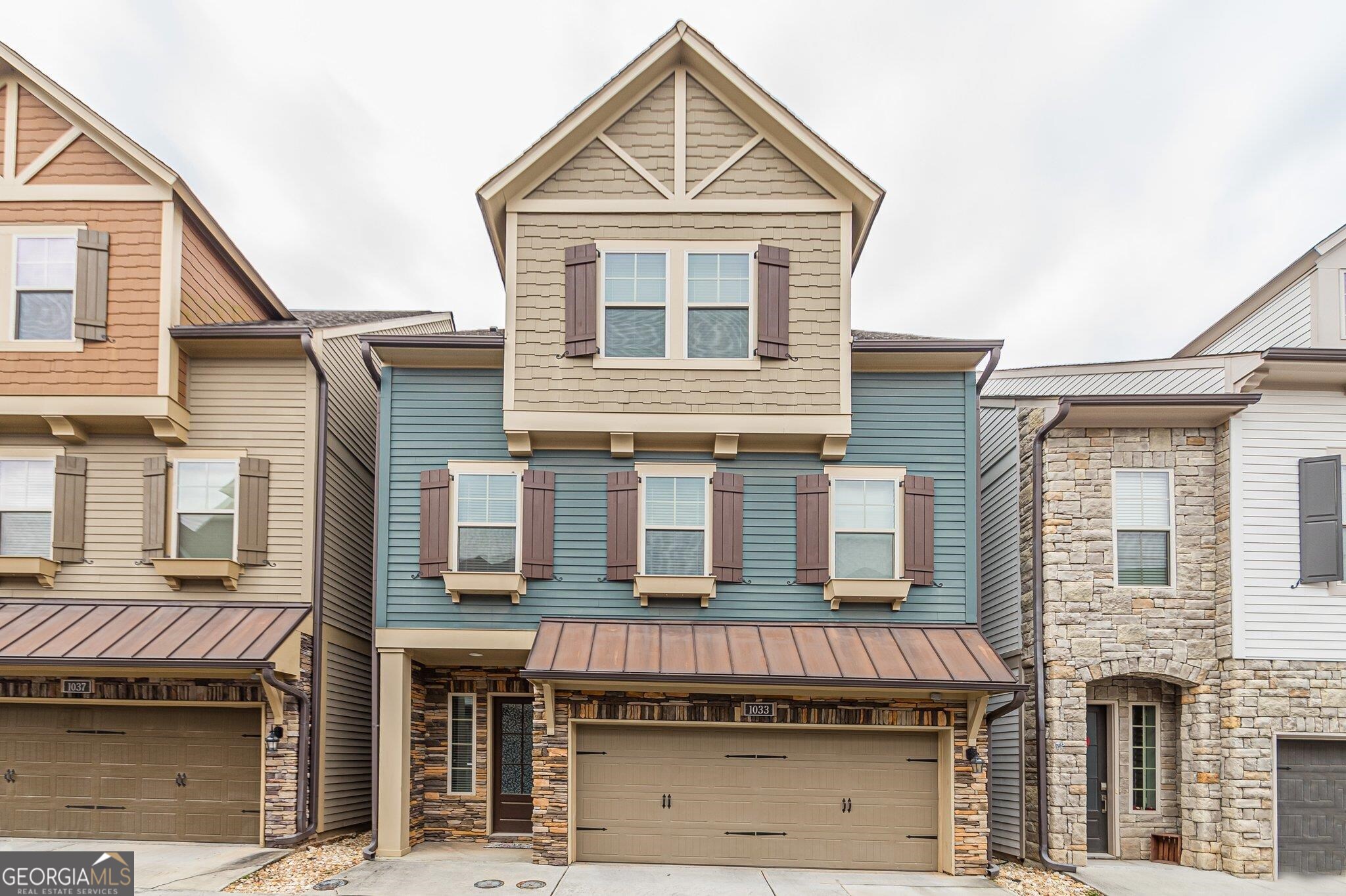 1033 Moorewood Lane