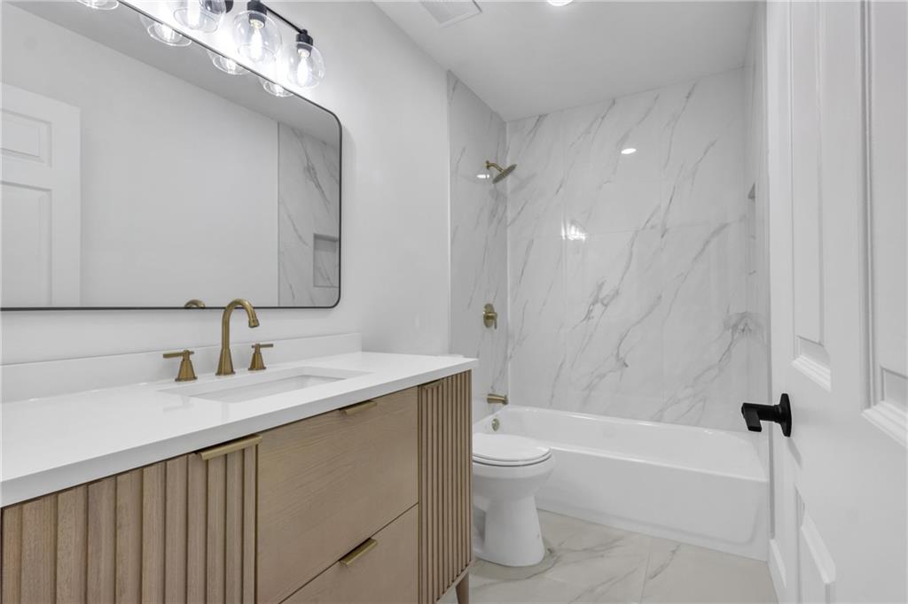 2601 Garland Way