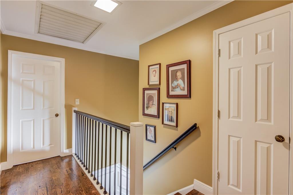 710 HAMBRICK Drive SW