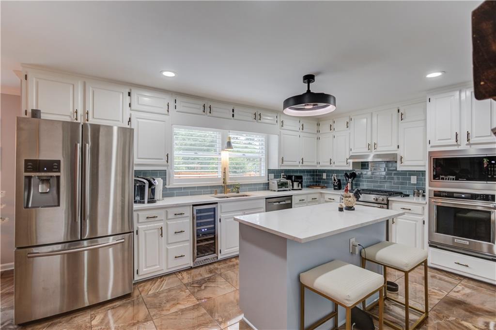 710 HAMBRICK Drive SW