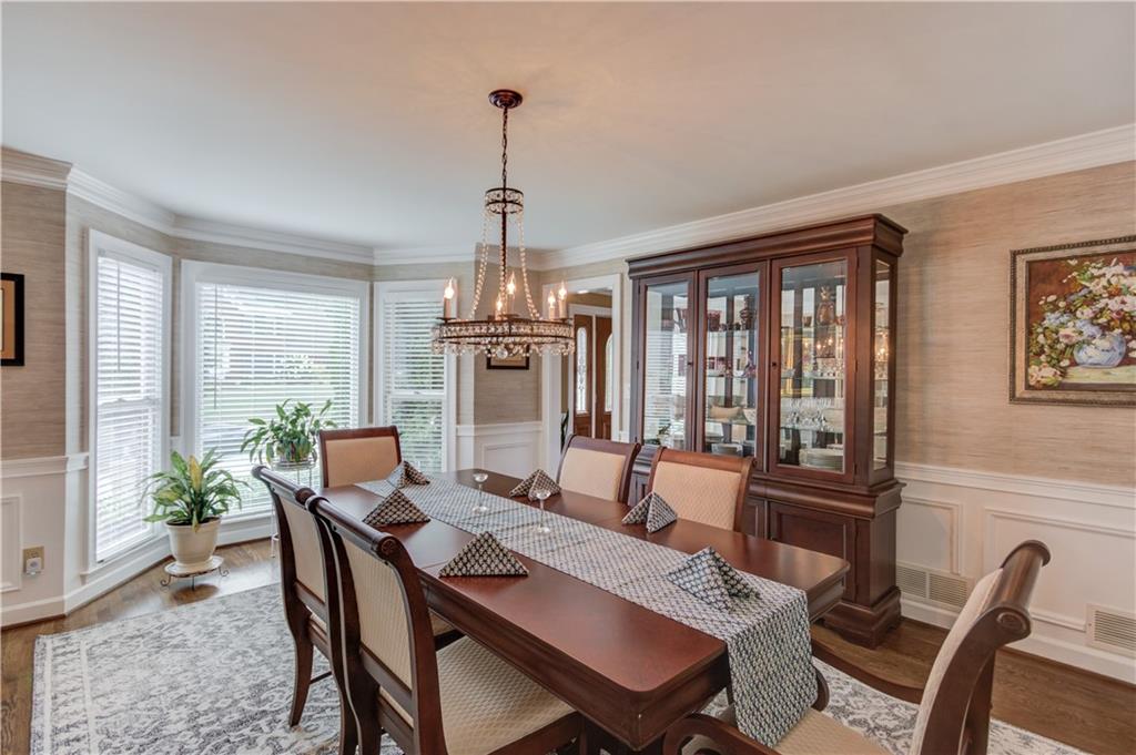 710 HAMBRICK Drive SW