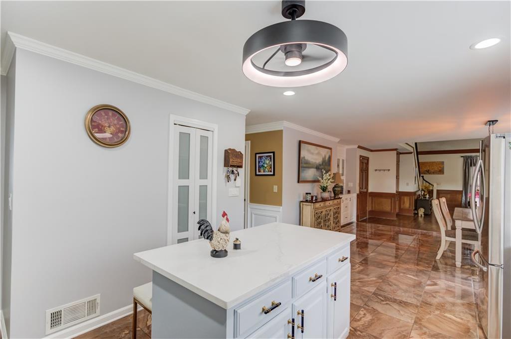 710 HAMBRICK Drive SW