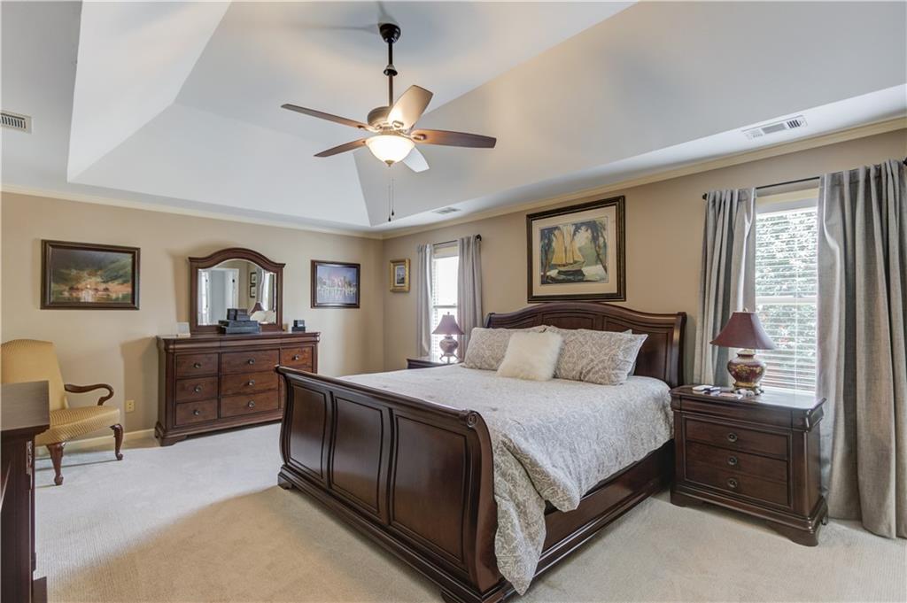 710 HAMBRICK Drive SW