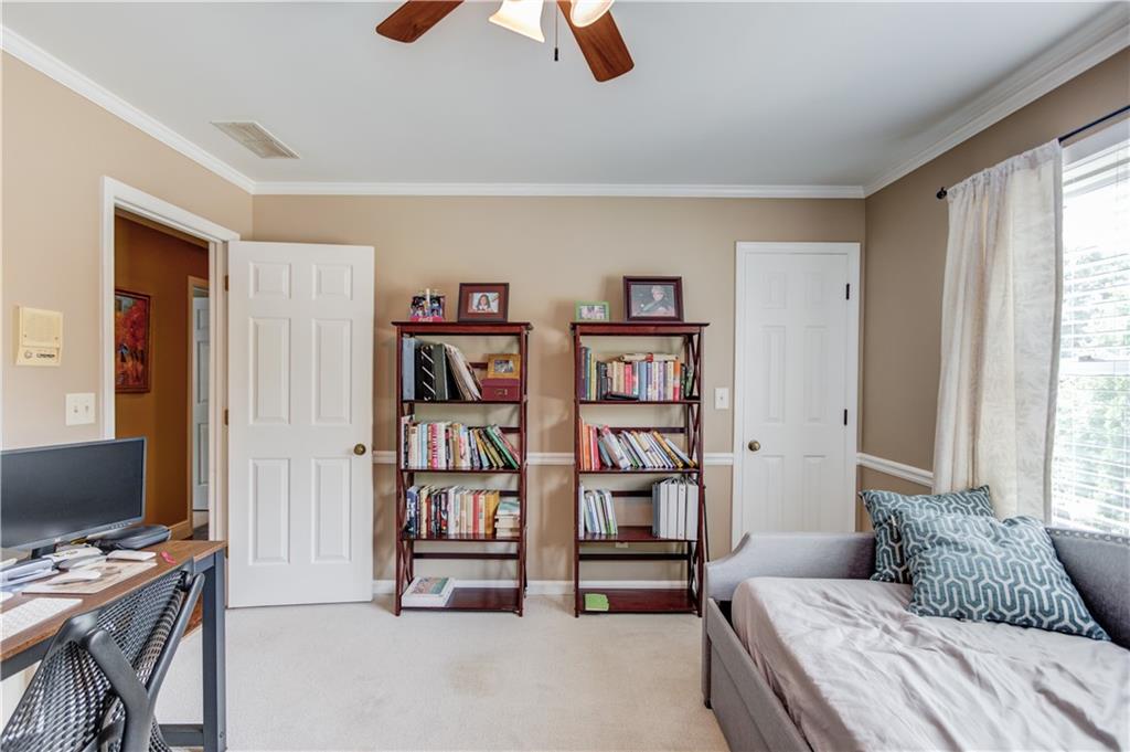 710 HAMBRICK Drive SW